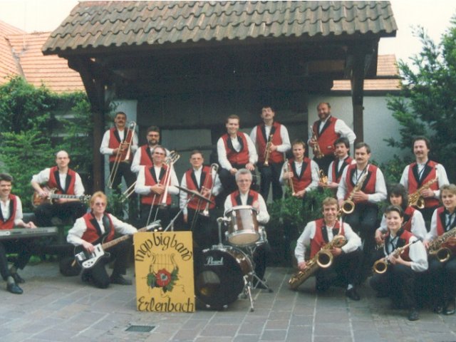 Fototermin mit neuen Uniformen im Jahr 1992